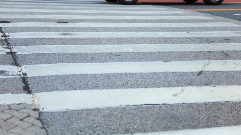 Bezpieczna droga do szkoły: Policja dba o dzieci w Kielcach