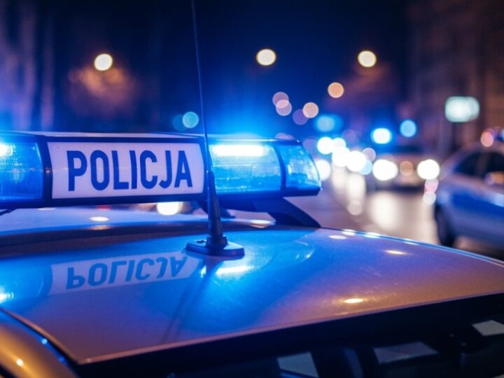 Nietrzeźwy kierowca zamówił taksówkę, a przyjechali policjanci