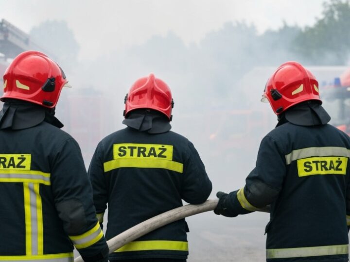 Bohaterska akcja policjanta: uratował zwierzęta przed pożarem!
