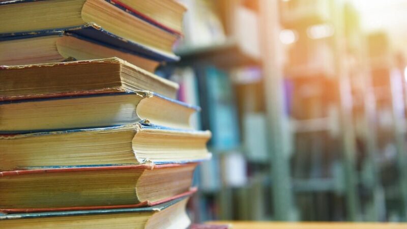 Noc bibliotek w Chęcinach: odkryj magię literackiej przygody!