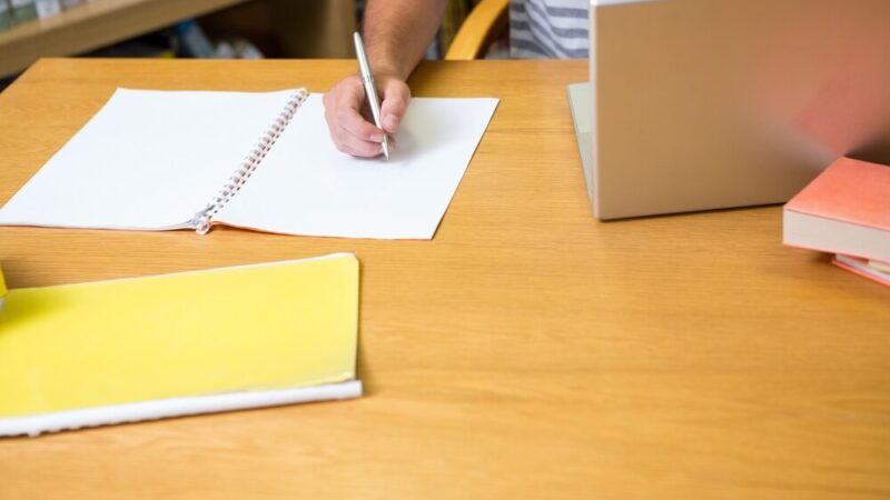 Młodzież z Chmielnika odkrywa tajniki prawa i odpowiedzialności społecznej